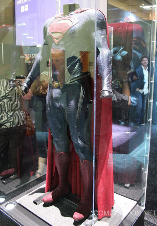 Man of Steel Suit Image 3