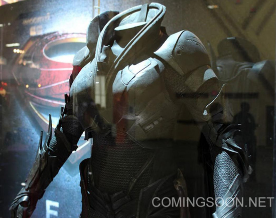 Man of Steel Suit Image 6